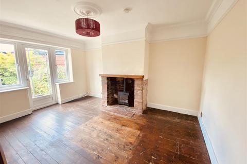 3 bedroom semi-detached house for sale, 111 Oakfield Road, Copthorne, Shrewsbury, SY3 8AN