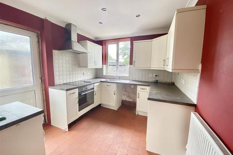 3 bedroom semi-detached house for sale, 111 Oakfield Road, Copthorne, Shrewsbury, SY3 8AN