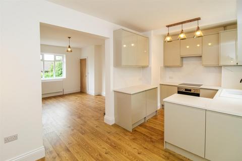 2 bedroom house for sale, Runtlings, Ossett WF5