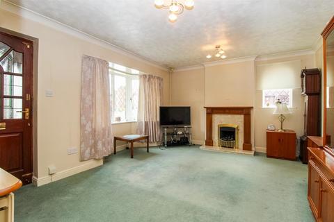 3 bedroom detached bungalow for sale, Clarkson Court, Normanton WF6