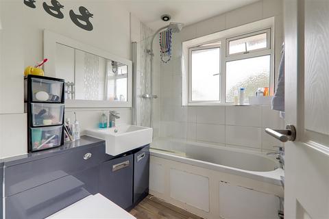 12 Hudson Close, Worthing, BN13 2SJ
