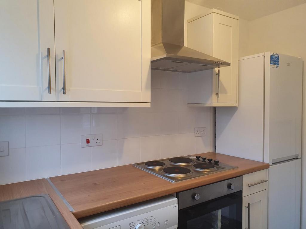 Kitchen 1.jpg