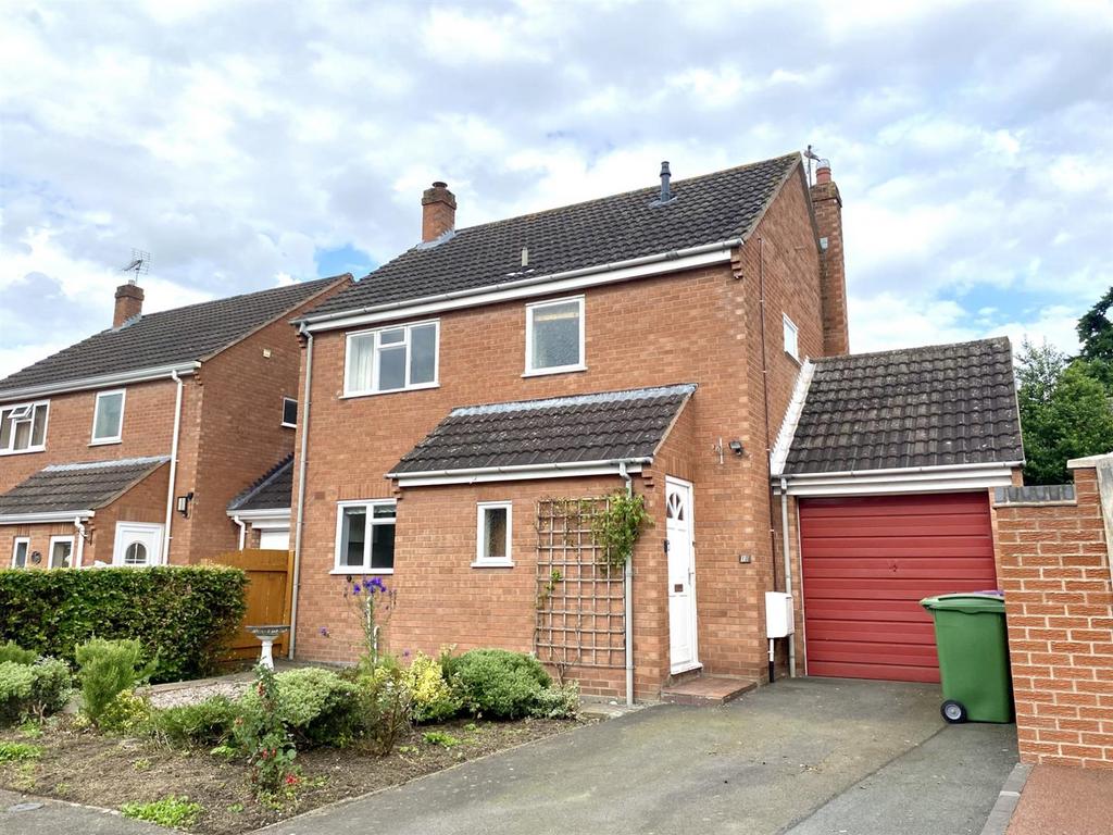 10 Manor Park, Pontesbury, SY5 0RH 3 bed house for sale £275,000