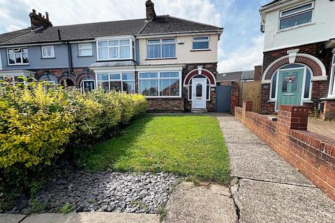 3 bedroom terraced house for sale, Simons Place, Cleethorpes, N.E. Lincs, DN35 7UT