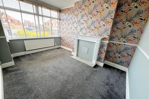 3 bedroom terraced house for sale, Simons Place, Cleethorpes, N.E. Lincs, DN35 7UT