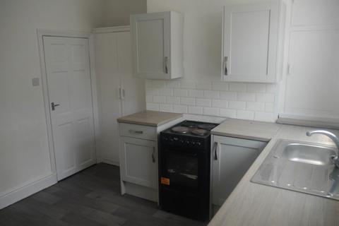 2 bedroom terraced house to rent, Chapel Road, Nelson, Lancashire