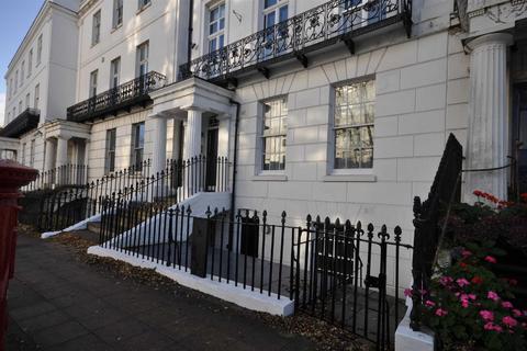 2 bedroom apartment to rent, Clarendon Square, Leamington Spa