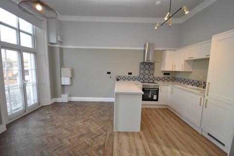 2 bedroom apartment to rent, Clarendon Square, Leamington Spa