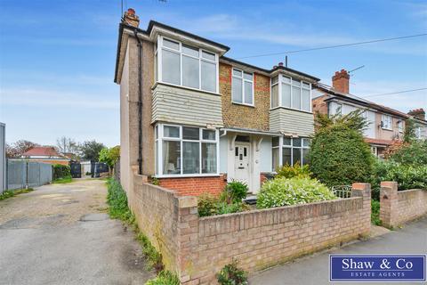 6 Park Road, Hounslow, TW3 2EU