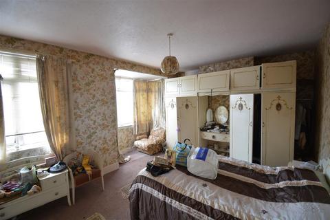 6 Park Road, Hounslow, TW3 2EU