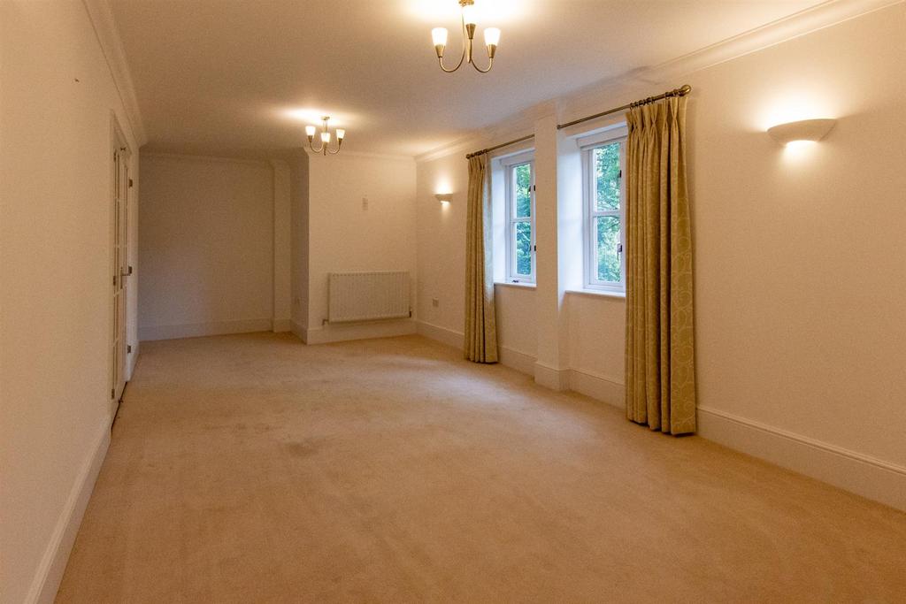 6 Littlecote House - Living Room-2.jpg