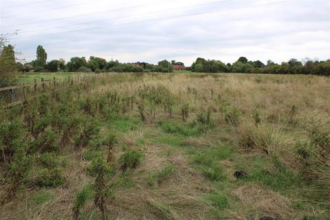 Land for sale, Trent Lane, Besthorpe, Newark