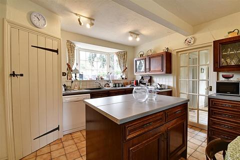 3 bedroom detached house for sale, Bullocks Lane, Hertford SG13