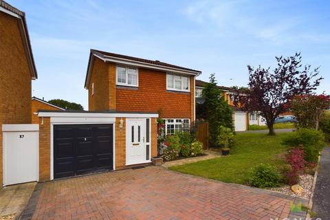 3 bedroom detached house for sale, Six Acres, Shrewsbury