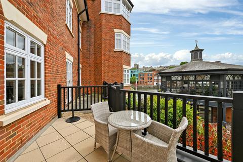 3 bedroom apartment to rent, Eton Riverside, 39-55 King Stable Street, Eton, Berkshire, SL4