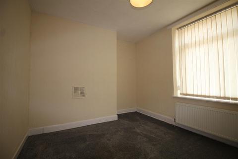 1 bedroom house to rent, Union Street, Heckmondwike