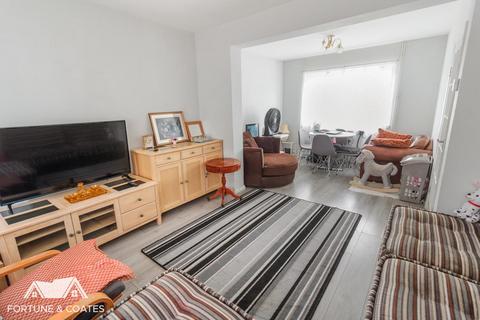 3 bedroom terraced house for sale, The Chantry, Harlow