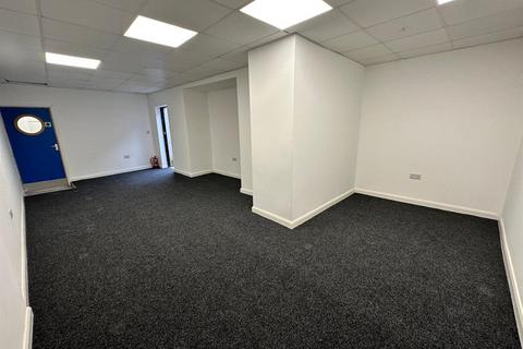 Property to rent, High Street, Gorseinon, Swansea