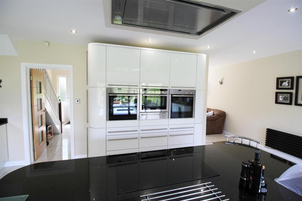 Kitchen,.jpg