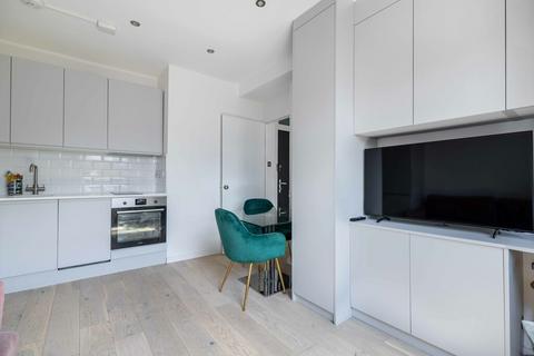 1 bedroom flat to rent, Peel Street, Kensington, W8