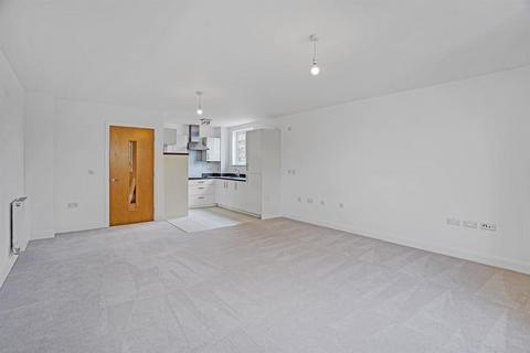 1 bedroom apartment for sale, Twickenham Road, Isleworth