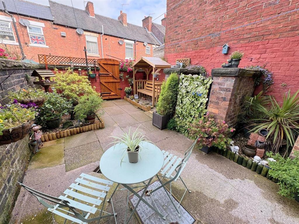 Southbank Street, Leek 3 bed terraced house for sale £145,000