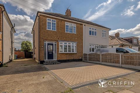 3 bedroom semi-detached house for sale, Gordon Road, Grays