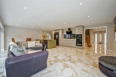 4 bedroom detached house for sale, Tavells Lane, Marchwood, Hampshire