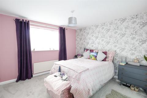 11 Craythorns Crescent, Dishforth, Thirsk, YO7 3LY