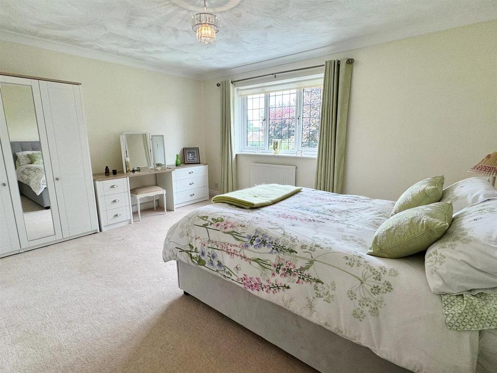 Bedroom suite