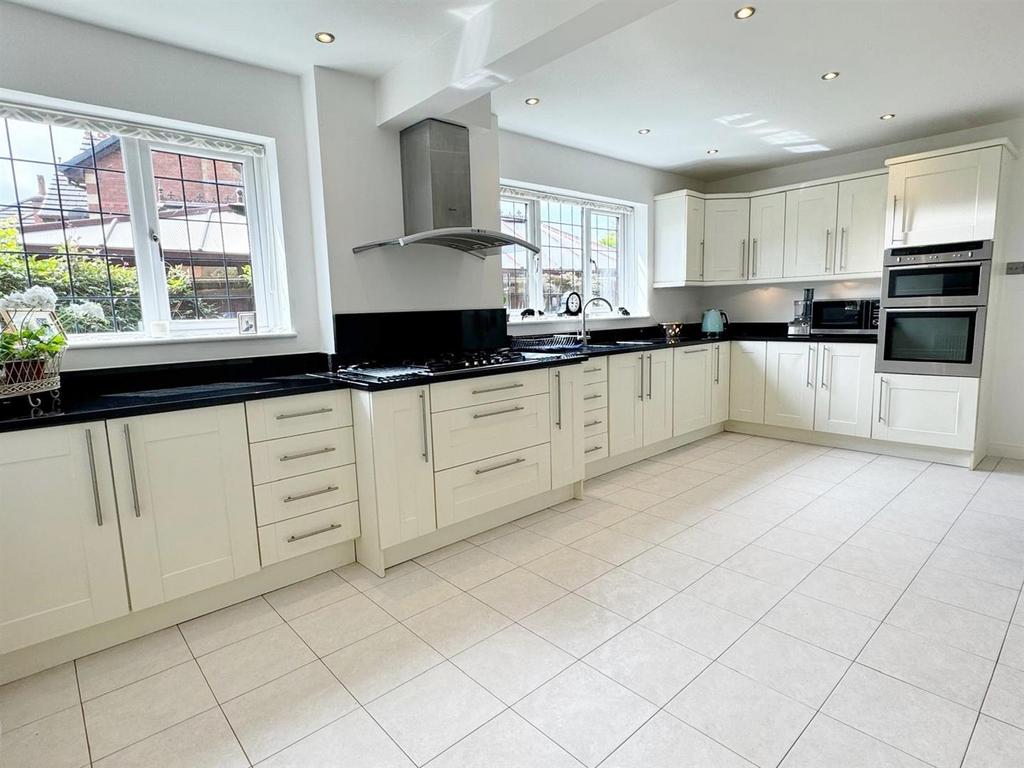 Breakfast kitchen