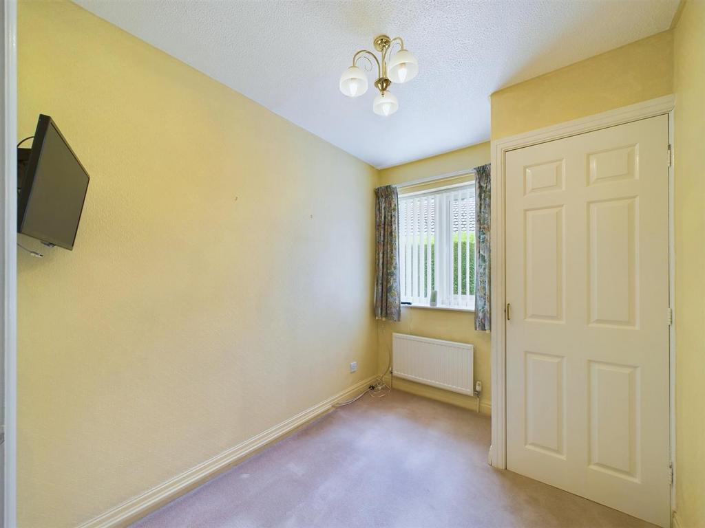 Bedroom: