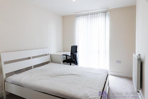 2 bedroom apartment to rent, Hitherwood Court, London NW9