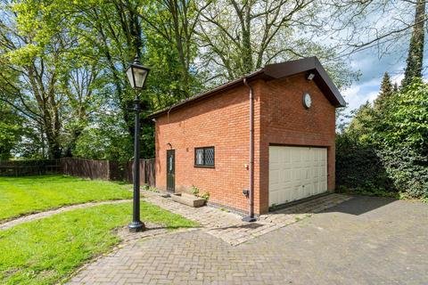 Chadwick House Chadwick Lane, Knowle, Solihull, B93 0AS