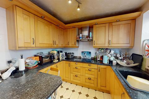 3 bedroom semi-detached house for sale, Aydonway, Shelf, Halifax