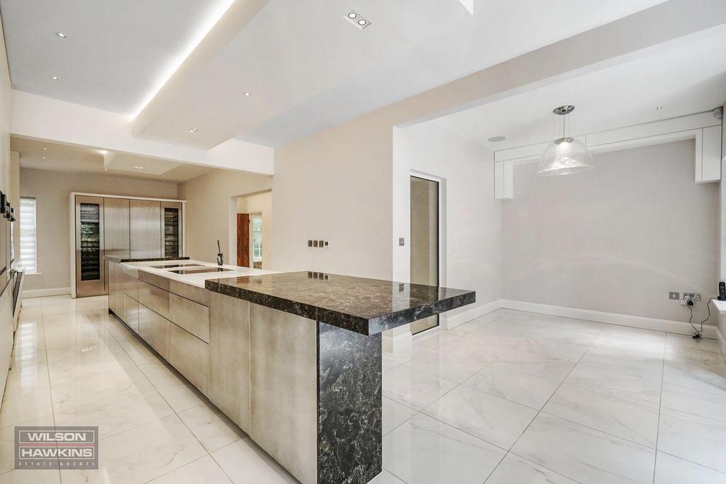 2 Oakley Grange, Mount Park Road - nk1 PKBdi Esy6 IVZ
