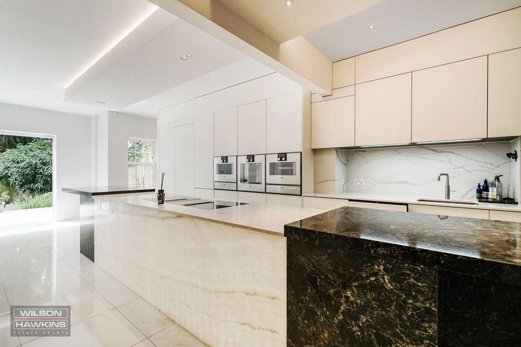 2 Oakley Grange, Mount Park Road - bv Qmq ALGrvp Ejz W