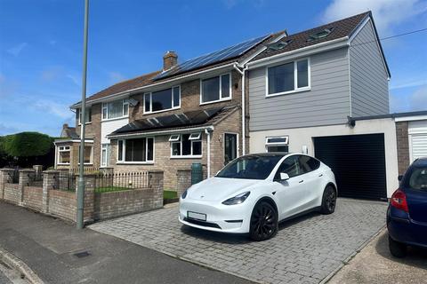 9 Augusta Close, Portland, DT5 1DF