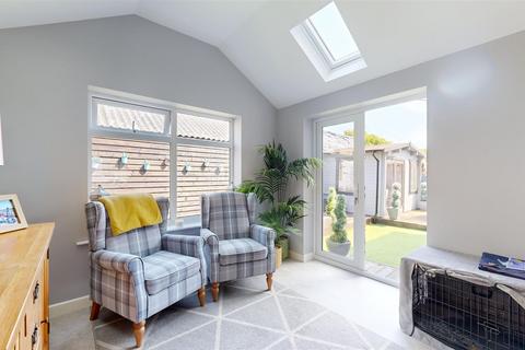 9 Augusta Close, Portland, DT5 1DF