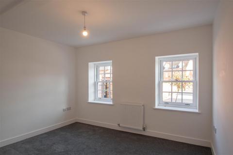 2 bedroom flat to rent, Hamlet Road, Haverhill CB9