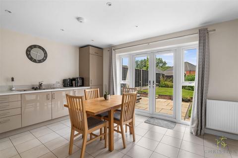 3 bedroom detached house for sale, Sladden Close, Evesham WR11