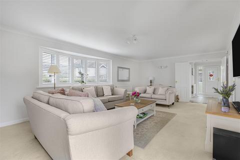 4 bedroom detached house for sale, Lark Hill, Moulton CB8