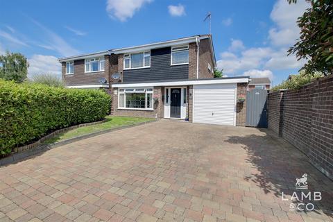 3 bedroom detached house for sale, Young Close, Clacton-On-Sea CO16