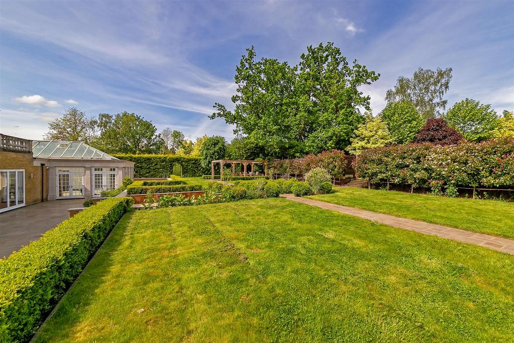 17 AFaircross Way-60.jpg