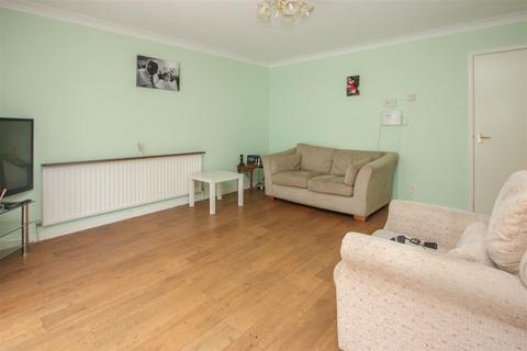 2 bedroom apartment for sale, Broomwood Gardens, Pilgrims Hatch, Brentwood