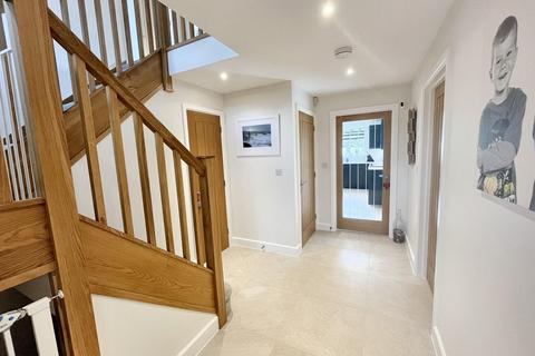 43 Fallow Road, Helston, TR13 8WH