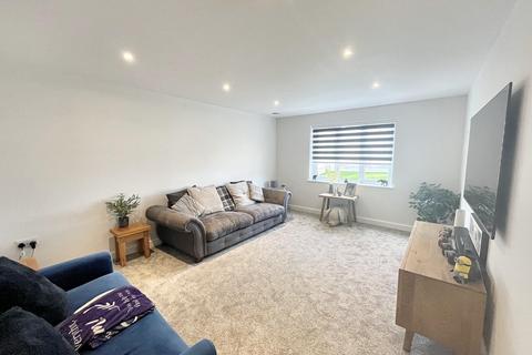 43 Fallow Road, Helston, TR13 8WH