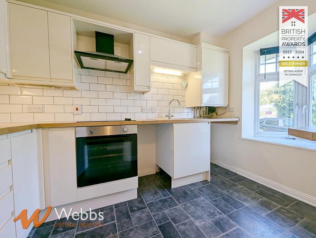 Kitchen 2.jpg