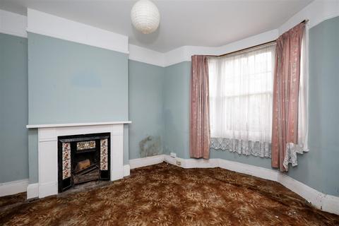 3 bedroom property for sale, Fawe Park Road, London