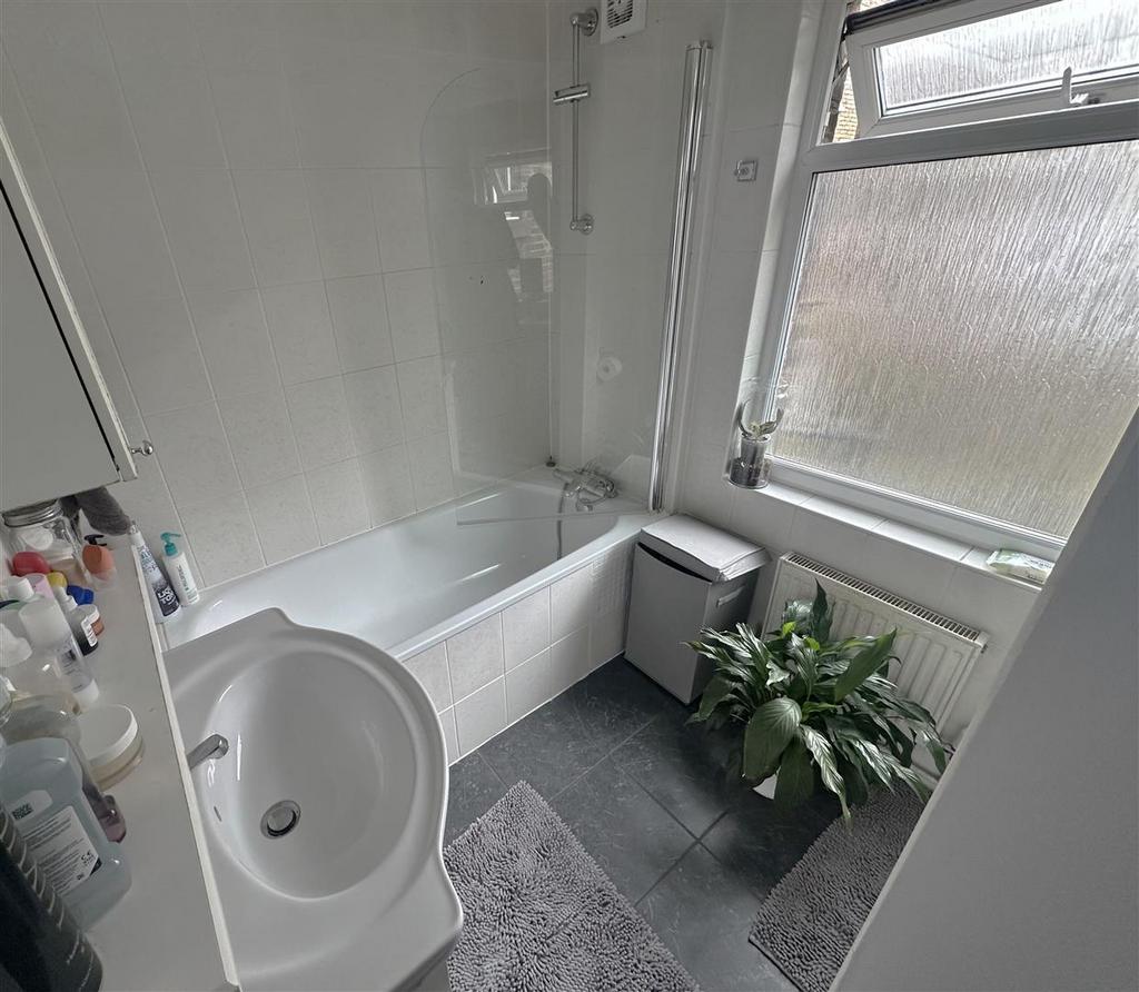 Bathroom, Meath Street, Eden Harper SW11